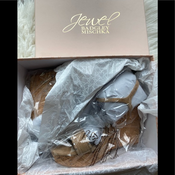 Badgley Mischka Gina Wedge Leather Platform Sandal - Picture 6 of 12